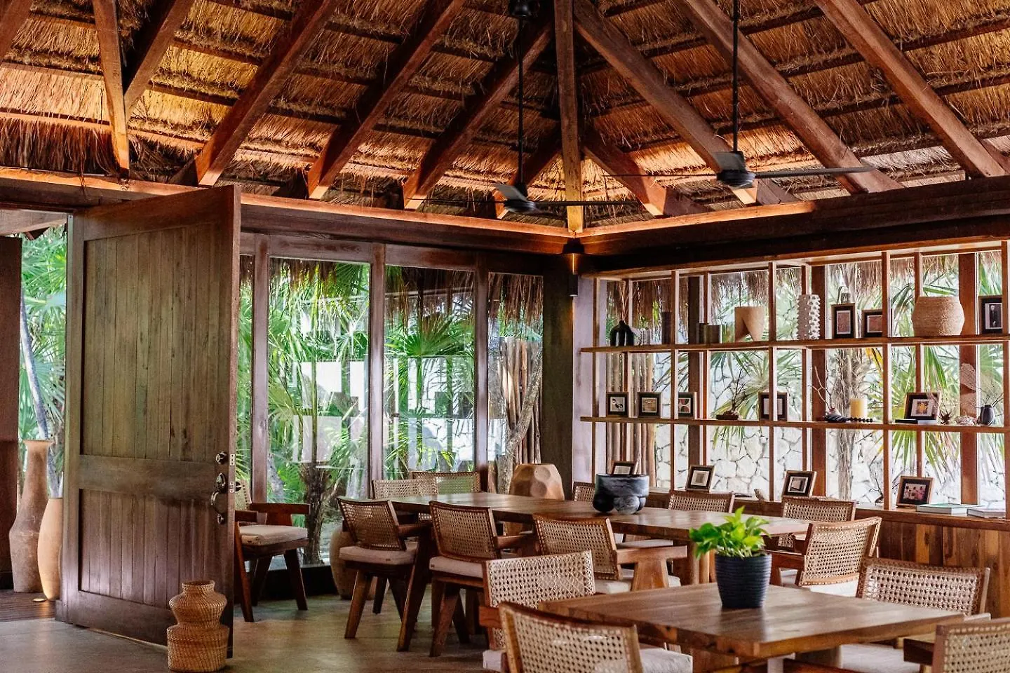 Casa Xik'Nal - Luxury Beach Front Villa 푼타 알렌 0*,  멕시코