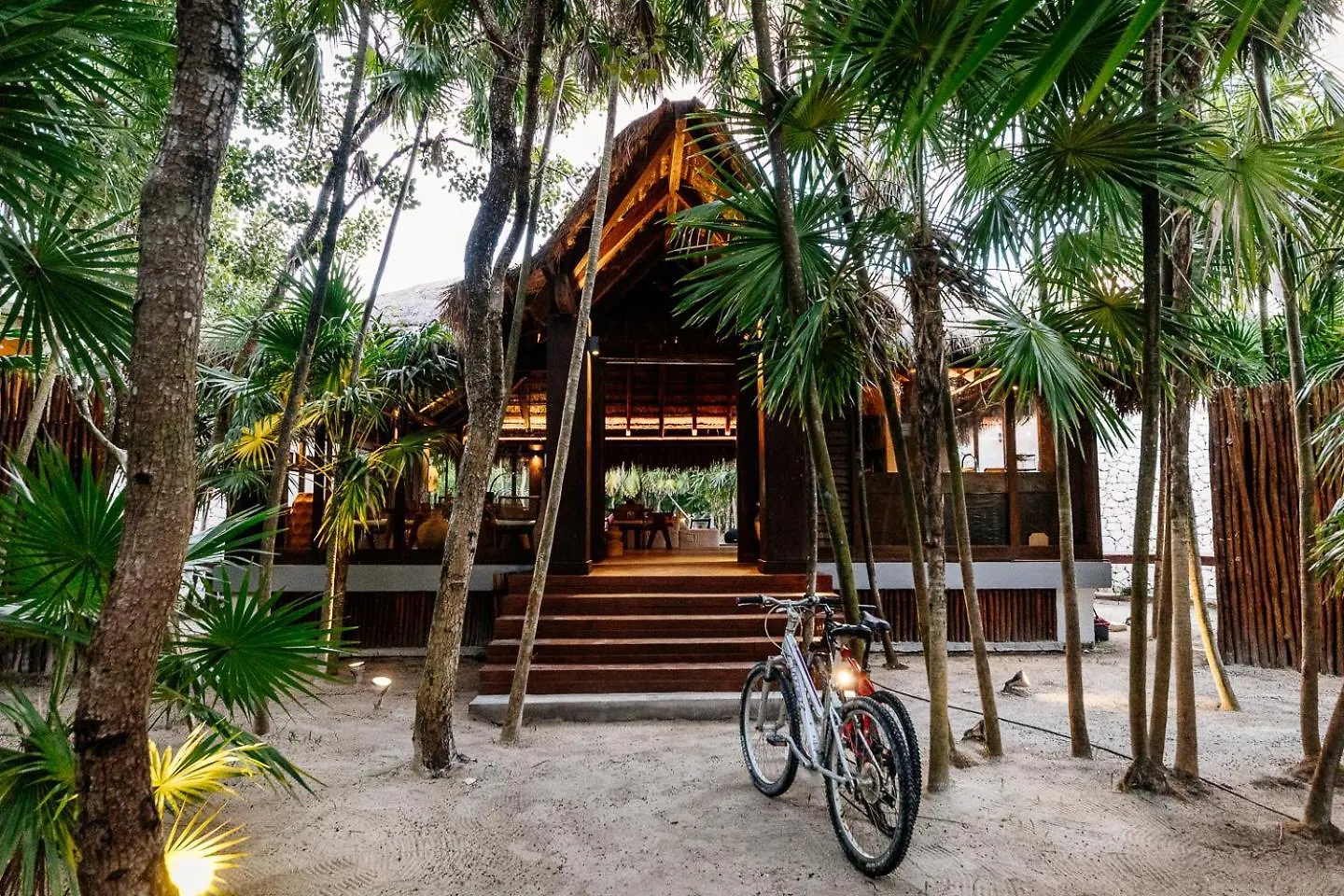 Casa Xik'Nal - Luxury Beach Front Villa 푼타 알렌 멕시코