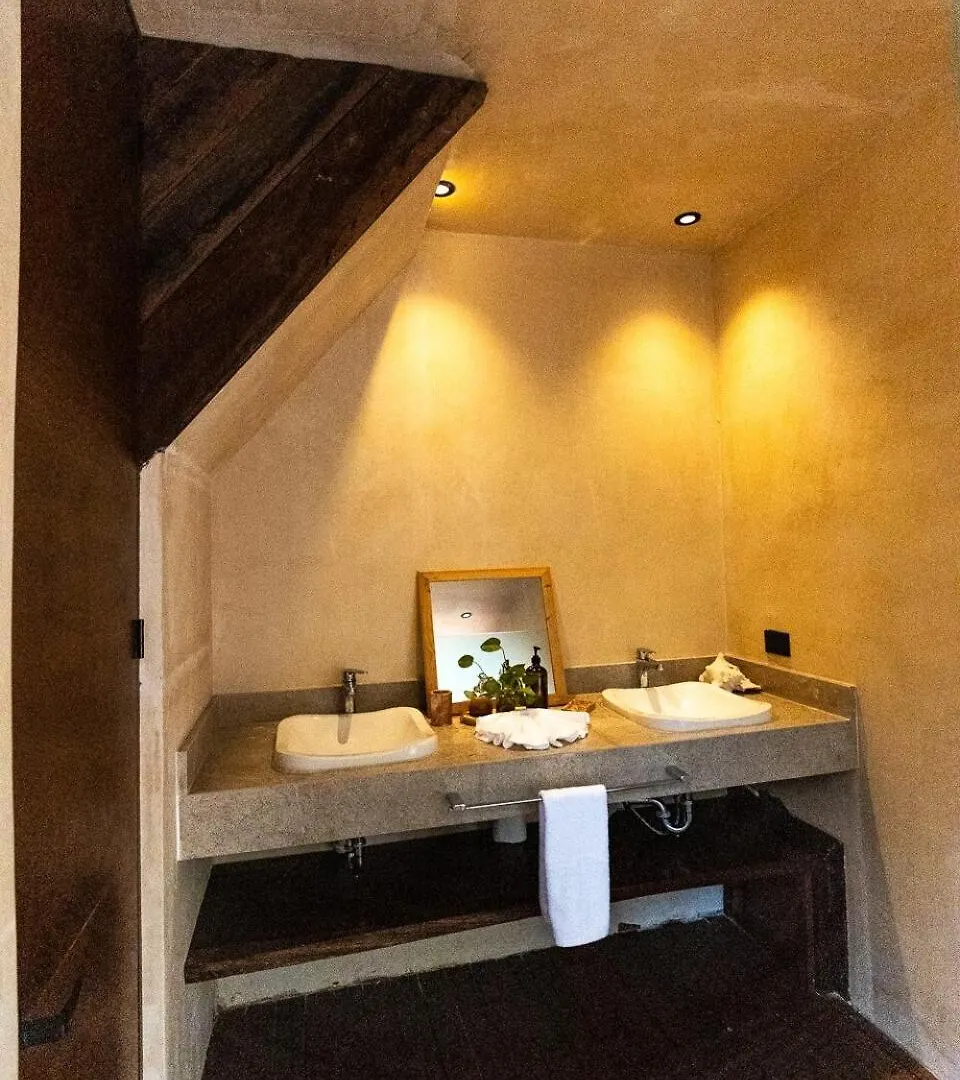 Casa Xik'Nal - Luxury Beach Front Villa 푼타 알렌